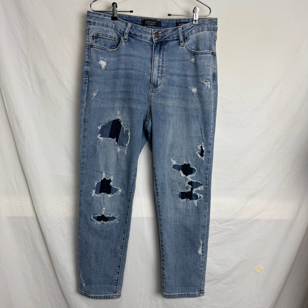 JUDY BLUE Distressed Patch Boyfriend Fit Ankle Denim Jeans Size 13 / 31